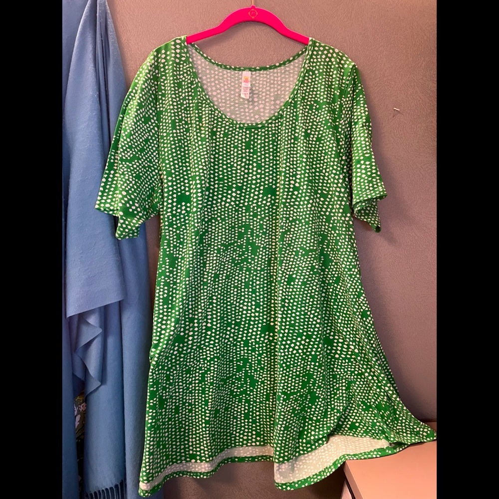PLUS LLR LuLaRoe Perfect T  3XL 3X 24 26 24W 26W